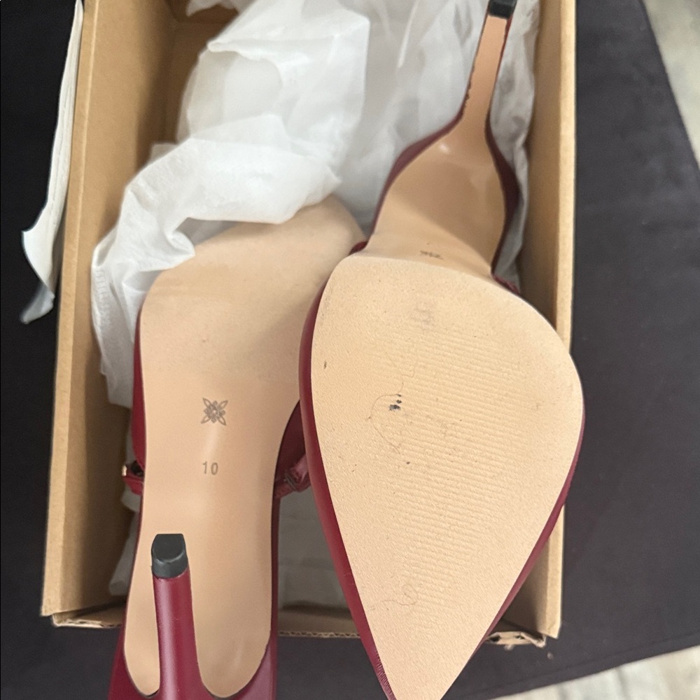 Brand new last week at this price - BCBGeneration gold Chain Red/Maroon Mules - Picture 4 of 6